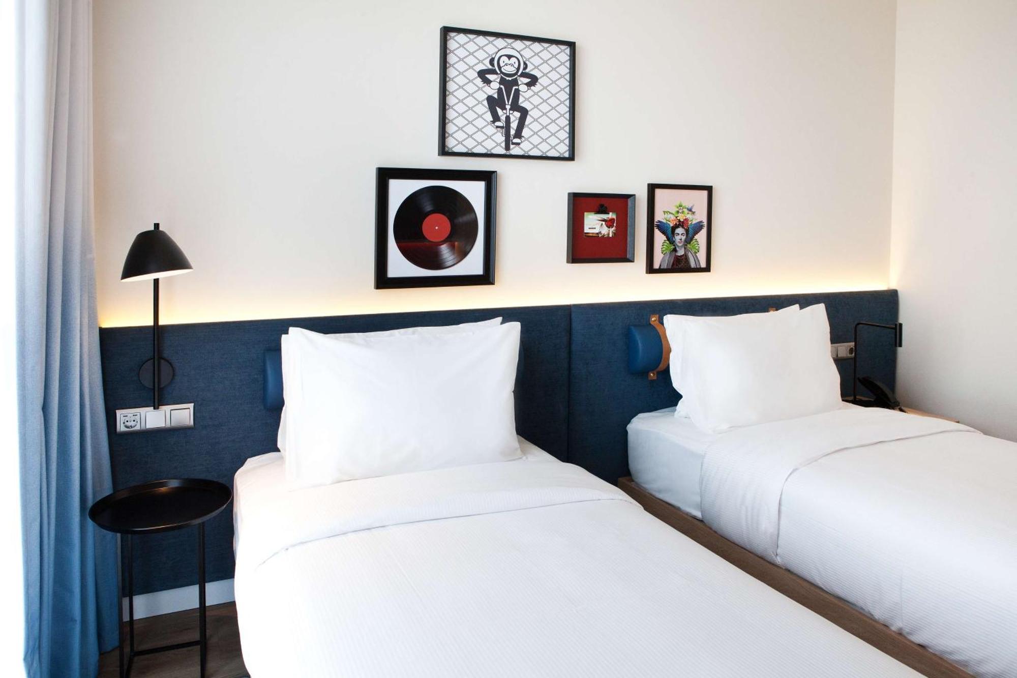 Hampton By Hilton Munich Airport South 3*